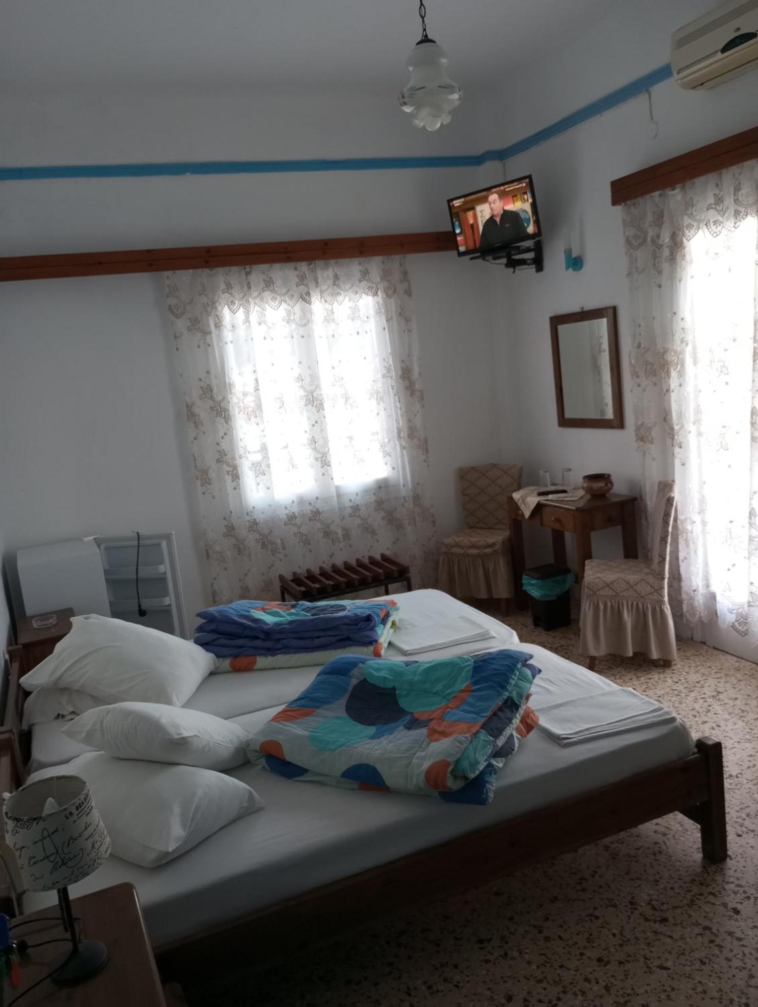 Svetlana&Michalis Oasis Hotel Agia Marina  Exteriör bild